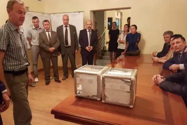 Процедура подсчета голосов на зарубежном избирательном участке в Бишкеке
