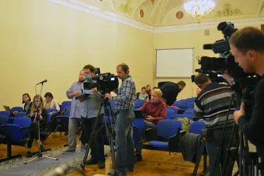 Наблюдатели от МПА СНГ посетили информационный центр Санкт-Петербургской избирательной комиссии