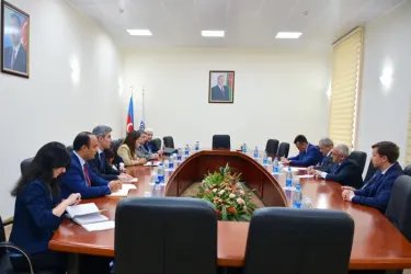 Встреча с представителями инициативной группы по проведению референдума «Ени Азербайджан»