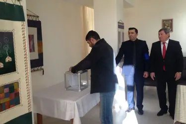 Зарубежный избирательный участок в Баку