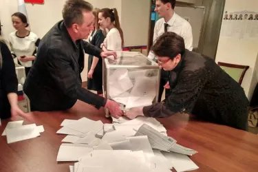 Наблюдение на зарубежных избирательных участках в Кыргызской Республике