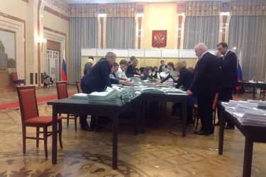 Наблюдение за процедурой подсчета голосов в Минске