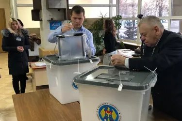 Юрий Мищеряков и Ирина Соколова посетили избирательные участки в Республике Молдова