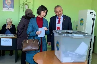 Сабир Гаджиев, Максат Сабиров и Бактыбек Турусбеков посетили избирательные участки в Республике Молдова
