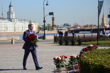 В Санкт-Петербурге отмечают День города