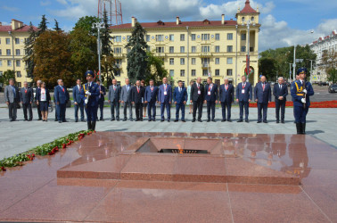 Международные наблюдатели от МПА СНГ в Минске почтили память героев Великой Отечественной войны, 08.08.2020
