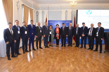 Международные наблюдатели от МПА СНГ встретились с руководством ЦИК Кыргызстана, 09.04