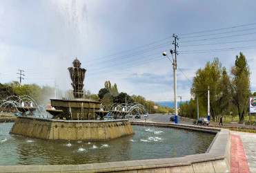 Республика Таджикистан. г. Худжанд. Вид на ул. Гагарина