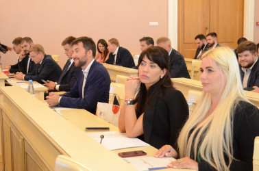 В Таврическом дворце проходит форум «Молодежь — конкурентное преимущество России»