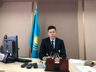 Касым Акнур, Казахстан