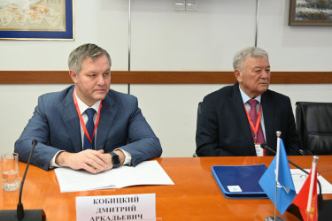 Наблюдатели от МПА СНГ провели встречу с руководством МИД Кыргызстана. 27 ноября 2021.