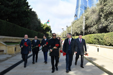 Руководство Секретариата Совета МПА СНГ приняло участие в памятных церемониях в Баку
