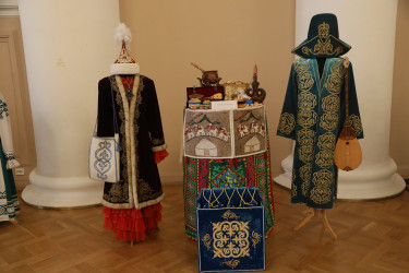 Выставка костюмов и предметов быта стран Содружества. 9 июня 2022
