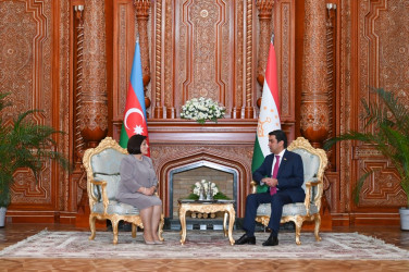 Встреча спикеров парламентов Азербайджана и Таджикистана в Душанбе. 12 сентября 2022
