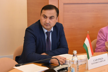 Полномочный представитель Маджлиси Оли Республики Таджикистан в МПА СНГ Бахтовар Сафарзода