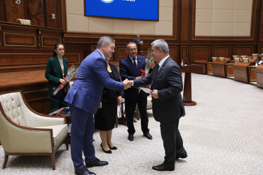 В верней палате Парламента Узбекистана вручали награды МПА СНГ 