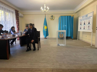 Выборы Президента Казахстана. Избирательный участок в Ереване, Армения. 20 ноября 2022