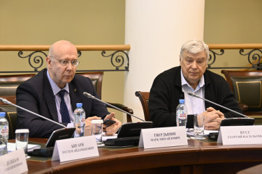Заседание Экспертного совета МПА СНГ и Регионального содружества в области связи состоялось в Таврическом дворце