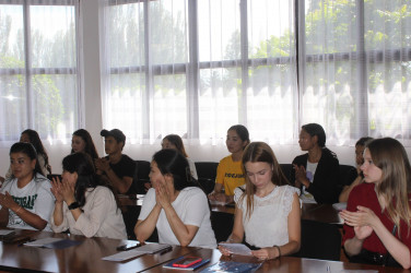 Второй день работы молодежной электоральной школы на Иссык-Куле. 21 июня 2023