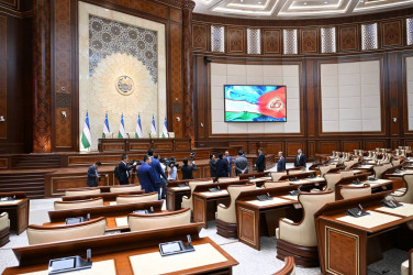 Глава Жогорку Кенеша Кыргызстана встретился с руководством узбекского парламента 