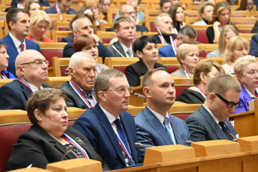 В Таврическом дворце проходит конференция, посвященная 30-летию ЦИК России