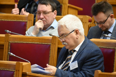 Историю российского парламентаризма обсуждают на ХVII научной конференции «Таврические чтения»