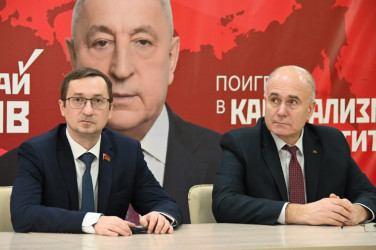 Встреча наблюдателей с руководством регионального избирательного штаба КПРФ в Санкт-Петербурге