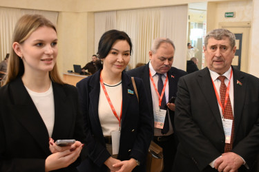 Наблюдатели посетили Ситуационный центр Общественной палаты в Москве. 15 марта 2024