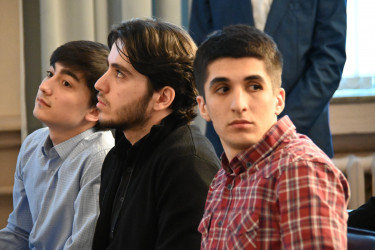 Абдухалил Гафурзода встретился со студентами в Таврическом дворце