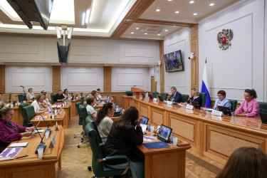 Подготовку и проведение форума «Содружество моды» обсудили в Совете Федерации 