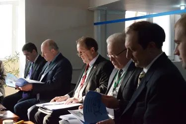 Встреча в предвыборном штабе Партии исламского возрождения Таджикистана