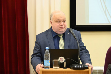 Новые технологии проведения выборов обсудили на заседании молодежного дискуссионного клуба «Таврический»