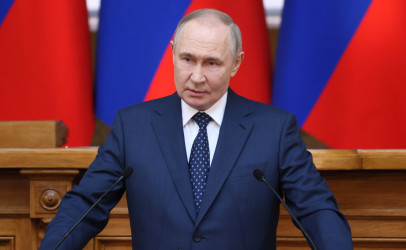 Встреча Владимира Путина с членами Совета законодателей. 28 апреля 2025