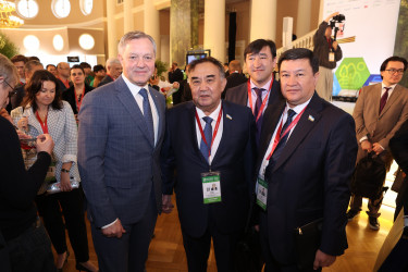 Андрей Яцкин дал старт деловой программе XI Невского международного экологического конгресса