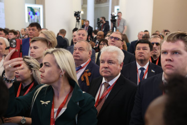 Андрей Яцкин дал старт деловой программе XI Невского международного экологического конгресса