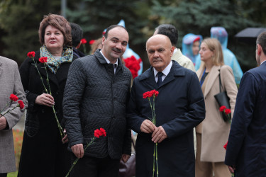 Традиция памяти: делегация МПА СНГ почтила героев войны в Дагестане