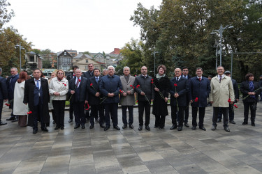 Традиция памяти: делегация МПА СНГ почтила героев войны в Дагестане