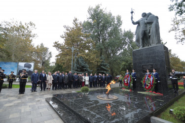 Традиция памяти: делегация МПА СНГ почтила героев войны в Дагестане