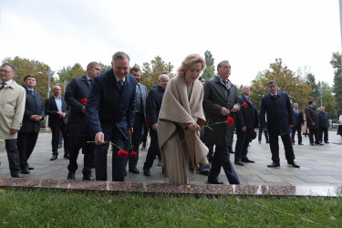 Традиция памяти: делегация МПА СНГ почтила героев войны в Дагестане