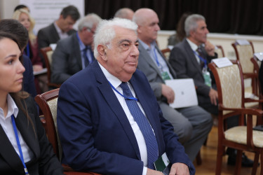 Около 1000 человек приняли участие в Горном форуме. 3 октября 2025