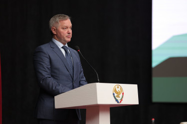 Около 1000 человек приняли участие в Горном форуме. 3 октября 2025