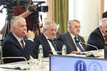 Около 1000 человек приняли участие в Горном форуме. 3 октября 2025