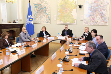 Выпускники российских вузов, редкая лексика, театры и кино: в Таврическом дворце проходит конференция по русскому языку