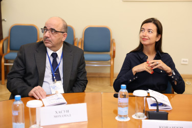 Выпускники российских вузов, редкая лексика, театры и кино: в Таврическом дворце проходит конференция по русскому языку