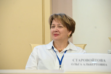 Выпускники российских вузов, редкая лексика, театры и кино: в Таврическом дворце проходит конференция по русскому языку