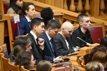 Международная школьная модель ООН в Смольном