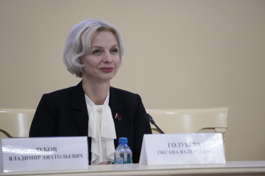 Научный суверенитет, инновации в профобразовании и новые смыслы в обучении для креативной экономики обсудили в Таврическом дворце