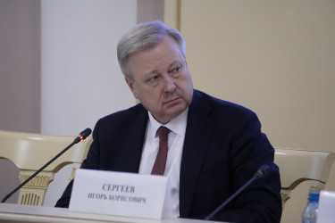 Научный суверенитет, инновации в профобразовании и новые смыслы в обучении для креативной экономики обсудили в Таврическом дворце