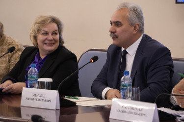 Научный суверенитет, инновации в профобразовании и новые смыслы в обучении для креативной экономики обсудили в Таврическом дворце