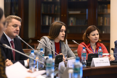 Научный суверенитет, инновации в профобразовании и новые смыслы в обучении для креативной экономики обсудили в Таврическом дворце